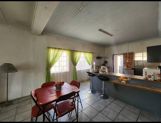 3 BEDROOM HOUSE FOR SALE IN THREE RIVERS